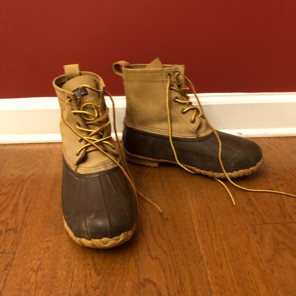 Men’s dark brown/tan Cabela’s duck boots